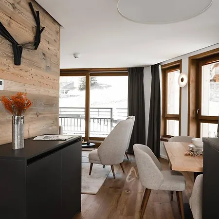 Duplex Plein Sud A Village - 4 Pers - Pieds Des Pistes, Balcons, Parking, Casier A Skis - Fr-1-631-73 *